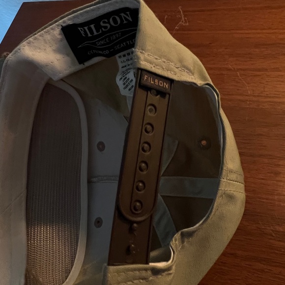 Like New Filson SnapBack Hat - Picture 3 of 3